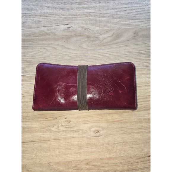 HOBO Handbags - NWT HOBO Keira Leather Travel Wallet Bordeaux Organizer bohemian minimalist